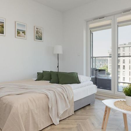 Ursus Sunny Studio For 4 Guests With Parking & Balcony By Noclegi Renters 华沙 外观 照片
