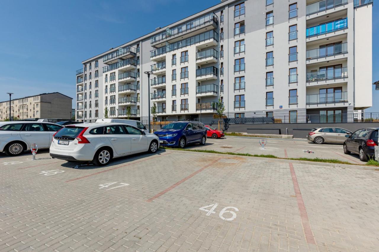 Ursus Sunny Studio For 4 Guests With Parking & Balcony By Noclegi Renters 华沙 外观 照片